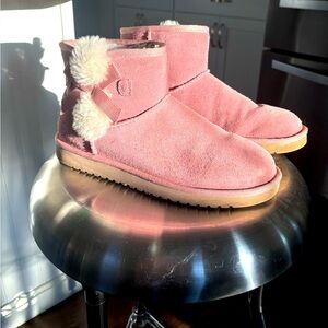 Kookaburra by Uggs Pink Ankle Boots with Pom Pom and Pink Ribbon Accents